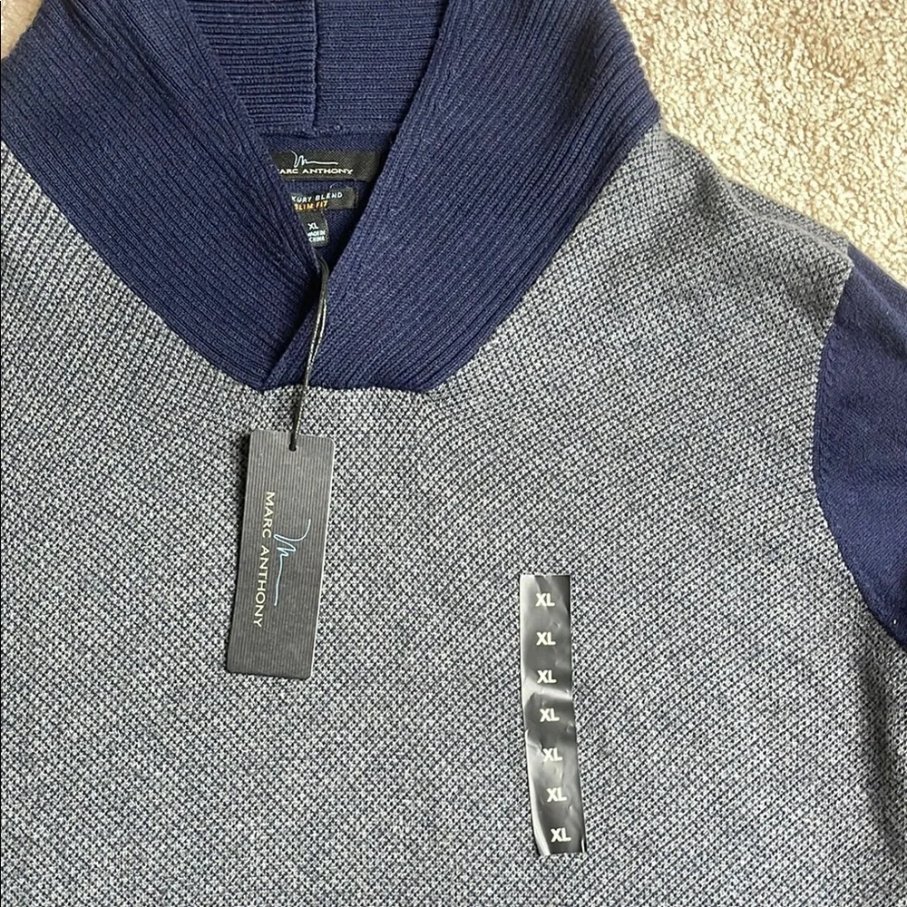 NWT Marc Anthony Turtleneck Sweater in Blue and‎ Gray